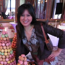 Vivian's profile image