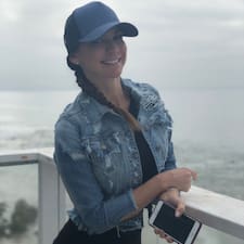 Angie's profile image