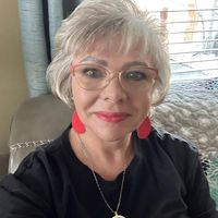 Pam Walik's profile image