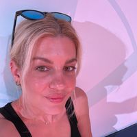 Elina Kirki's profile image