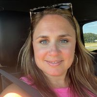 Chelsea Leigh's profile image