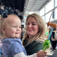 April Vaughn's profile image