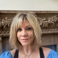 Debbie Mollihan's profile image