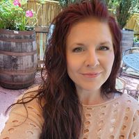 KaCie Hollinger-Kemp's profile image