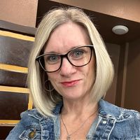 April Rumbaugh's profile image