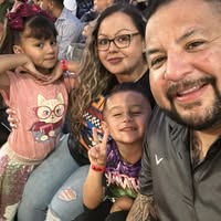 Frank-Arely Salazar's profile image