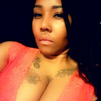 Victoria Robertson's profile image