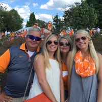 Julie Melton Farris's profile image