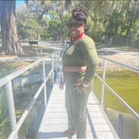 Nicole Reid's profile image