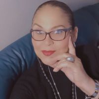 Yesenia Marroquin's profile image