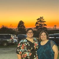 Sarah Tomanek's profile image