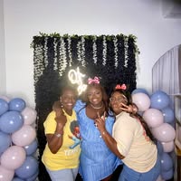 Perette Young's profile image