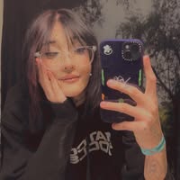 Chloe Raine's profile image