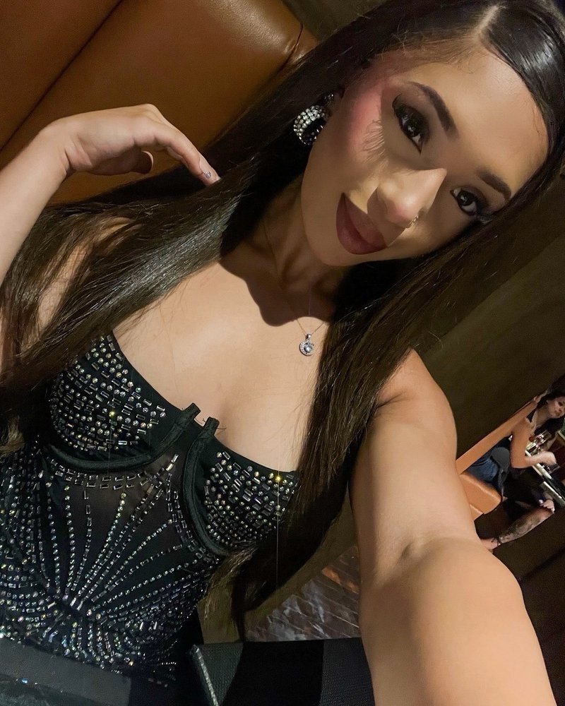 Alyssa ..'s profile image