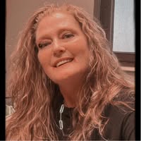 Michelle Holt's profile image