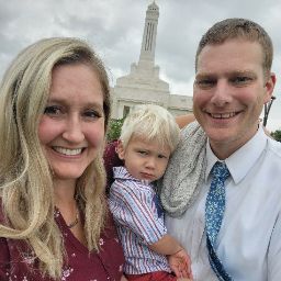 Sarah Hogue's profile image