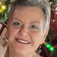 Holly Davis's profile image