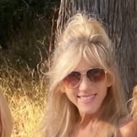 Amy Roberts Fickett's profile image