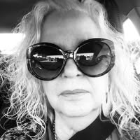 Linda Herrera's profile image