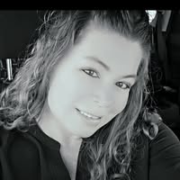 Holly Lynn's profile image