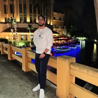 Julian M Fominaya's profile image