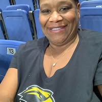 Stephanie Fairley's profile image