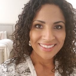 Adriana F's profile image