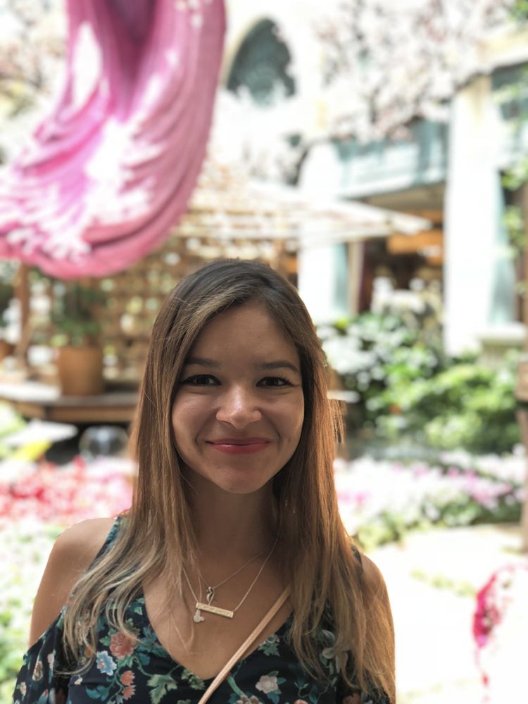 Renata L.'s profile image
