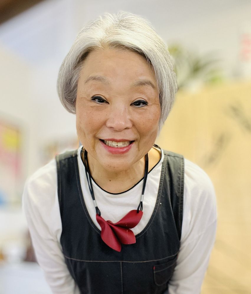 June R.'s profile image