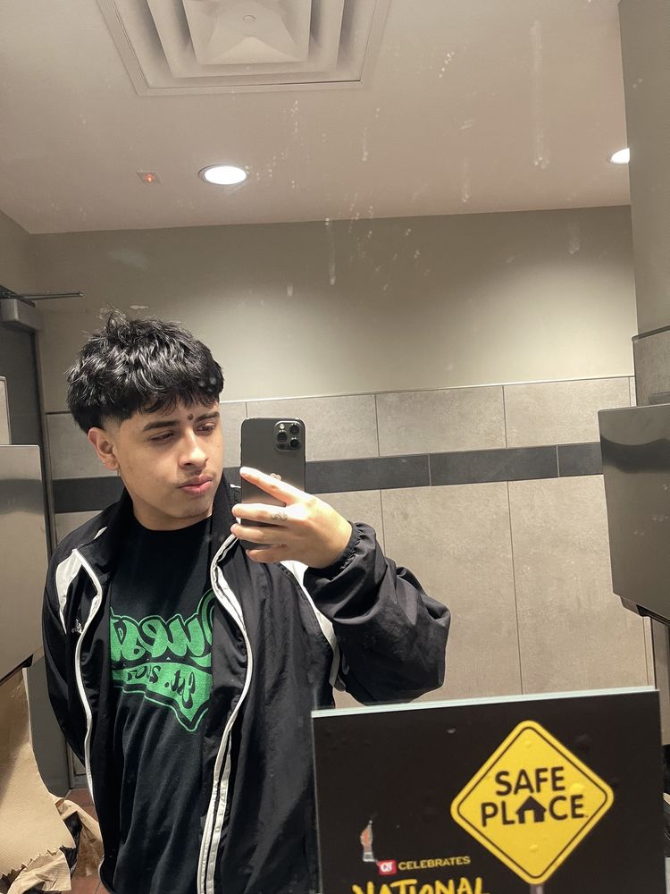 FErnAndO Z.'s profile image