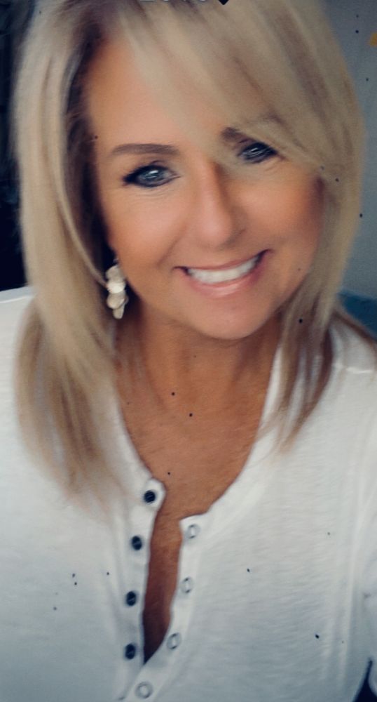 Dena K.'s profile image
