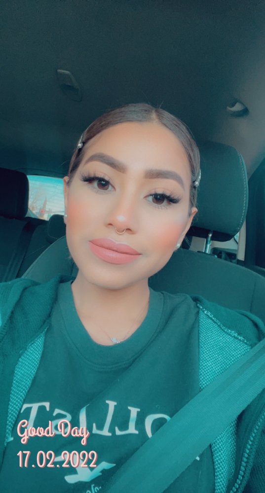 Thania r.'s profile image