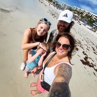 Kimberly Alice Hunt's profile image