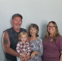 Suzanne Smith's profile image