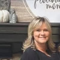 Loretta Miller Nieves's profile image