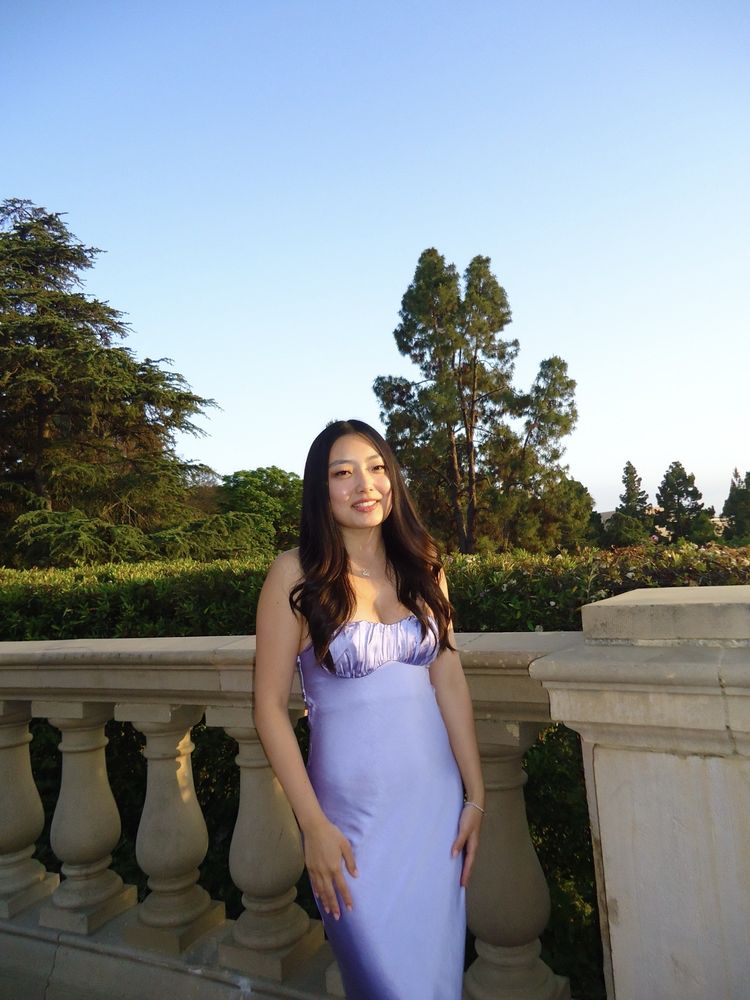 Esther M.'s profile image