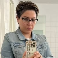 Nahid Farhad's profile image