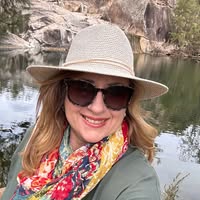 Rae-lea Raymond's profile image