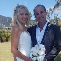 Debbie Holmes's profile image