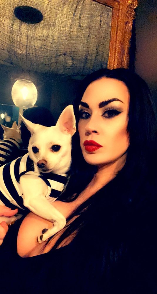 Liz R.'s profile image