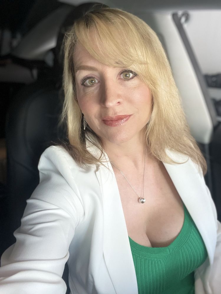 Nora E.'s profile image