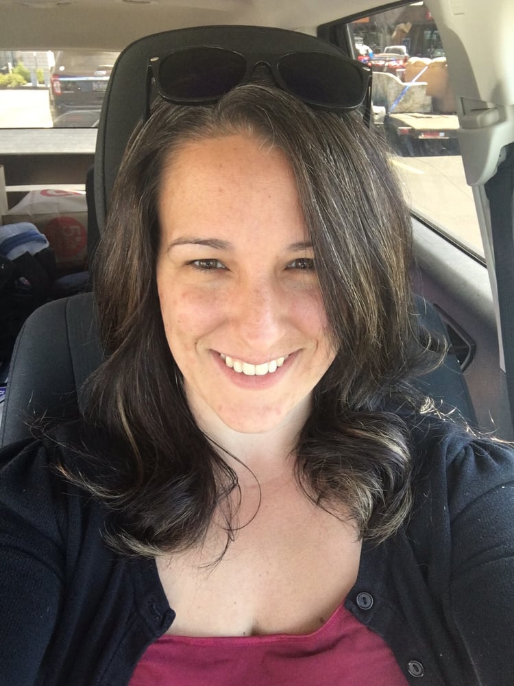 Angie J.'s profile image