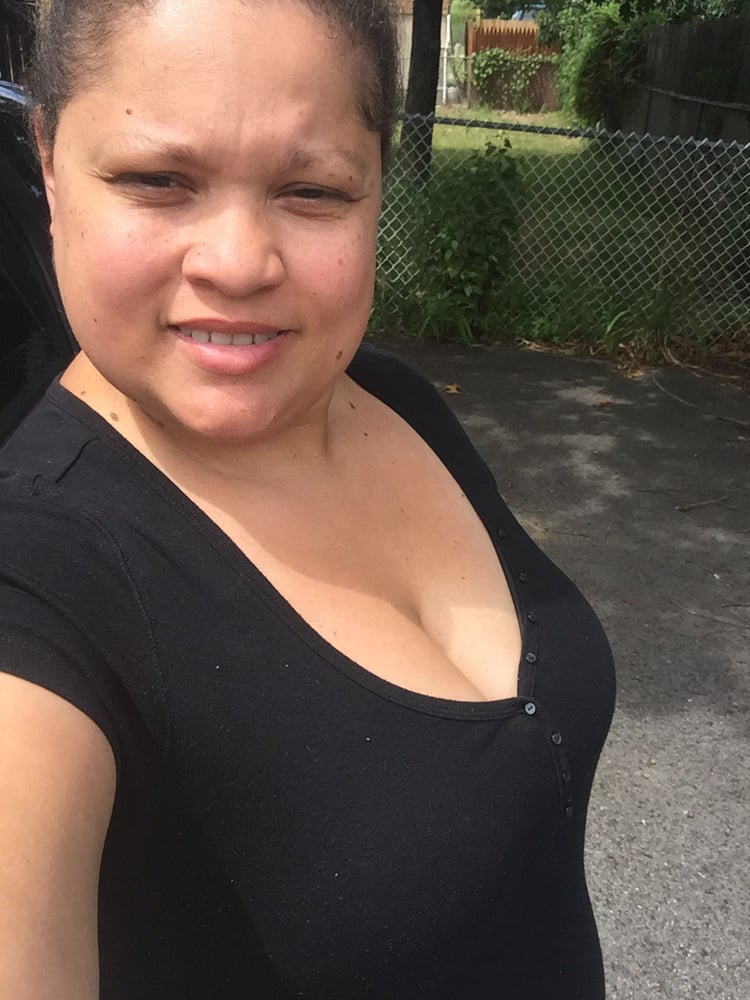 Dee B.'s profile image