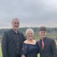 Elaine Salmon's profile image