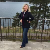 Vicki Nichols's profile image