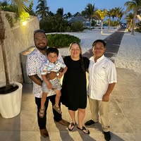Cynthia R Almaraz's profile image