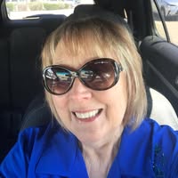 Elaine Mullins George's profile image