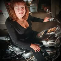 Julie Howes's profile image