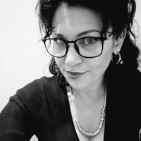Julie Leaver's profile image