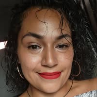 Debbie Rivas's profile image